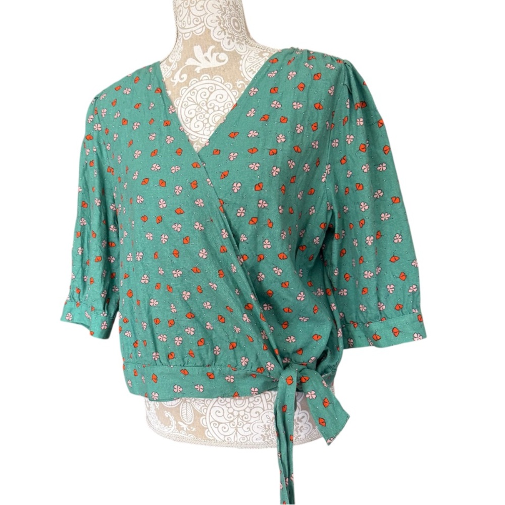 a.n.a linen wrap crop